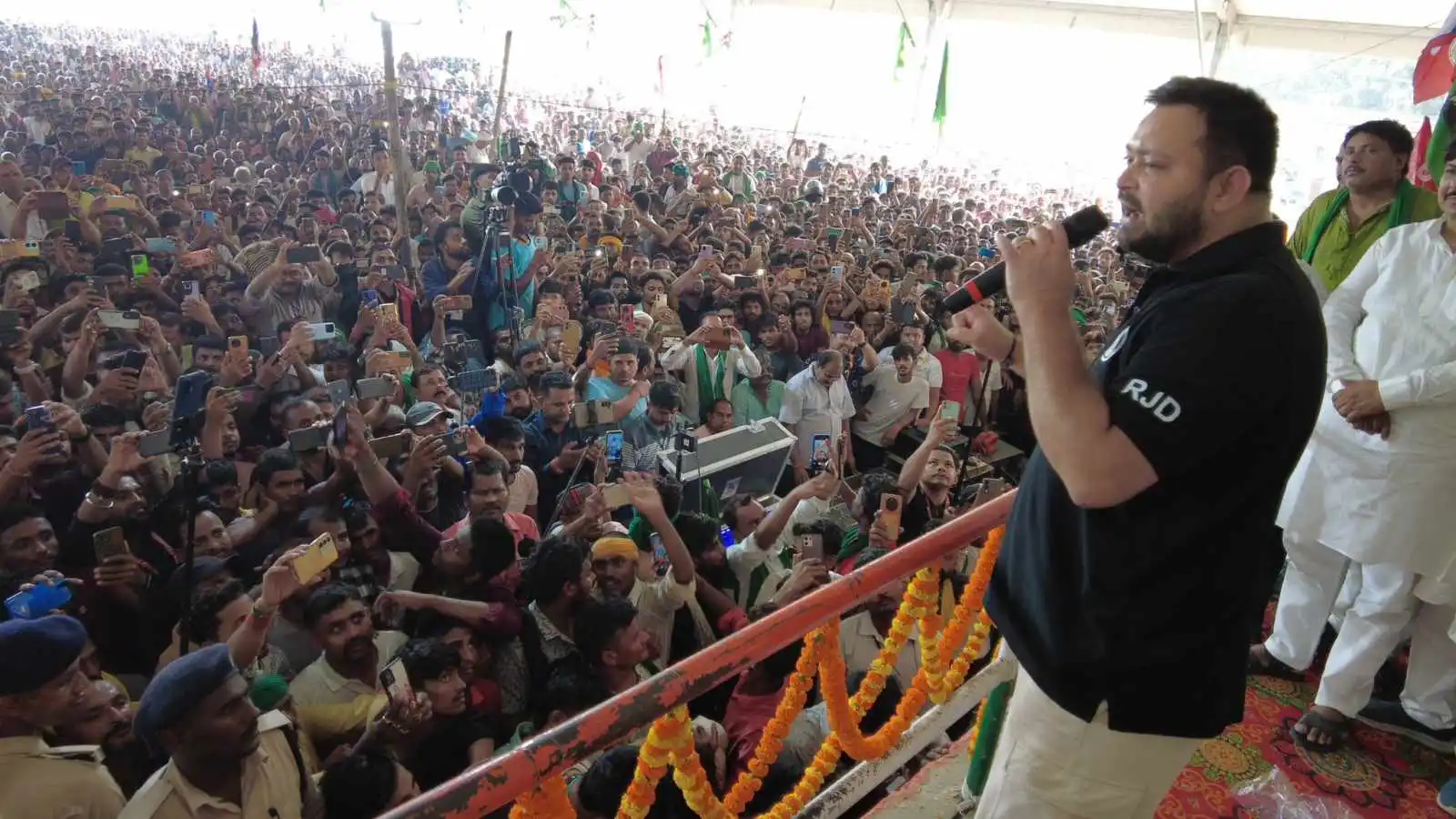 Tejashwi’s Bihar election promise: ‘Will bin Waqf law if INDIA bloc comes to power’