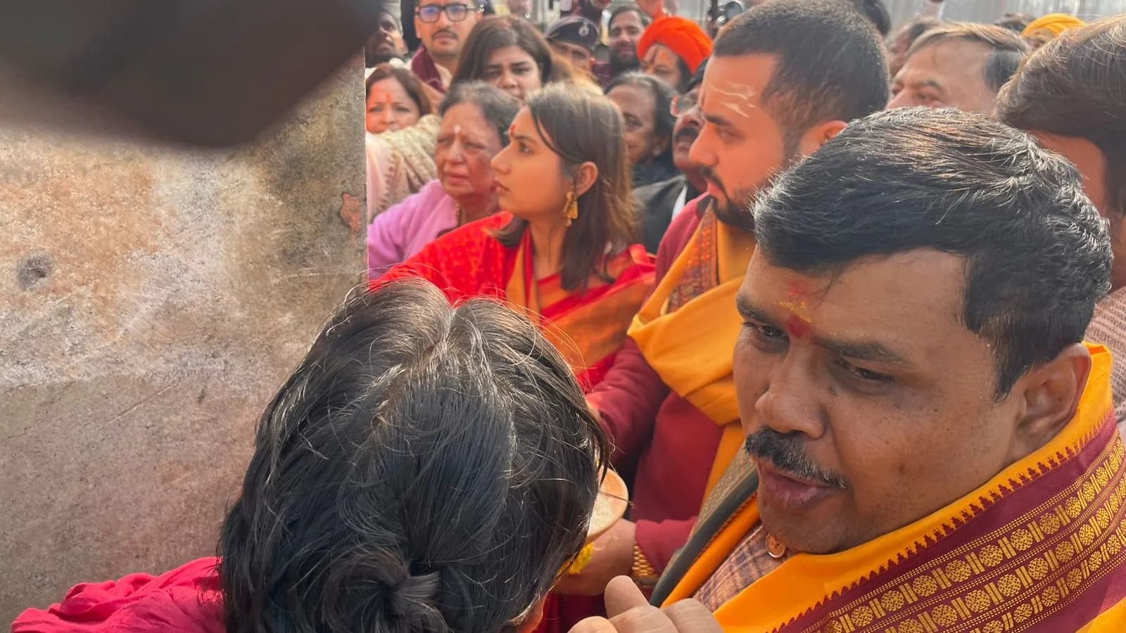 Devotees throng Bihar’s Motihari as world’s largest Shivling installed at Virat Ramayan Mandir